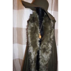 Coachella Nighttime Fur-Fringe Knit Vest O/S